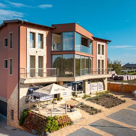 Laskara Garden Apartment By Prague Forest Nove Jirny Exterior photo