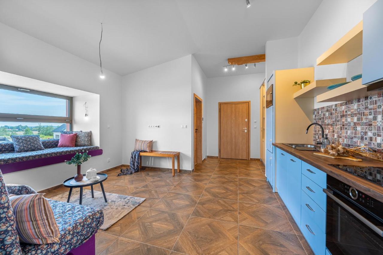 Apartment Laskara Garden By Prague Forest Nove Jirny