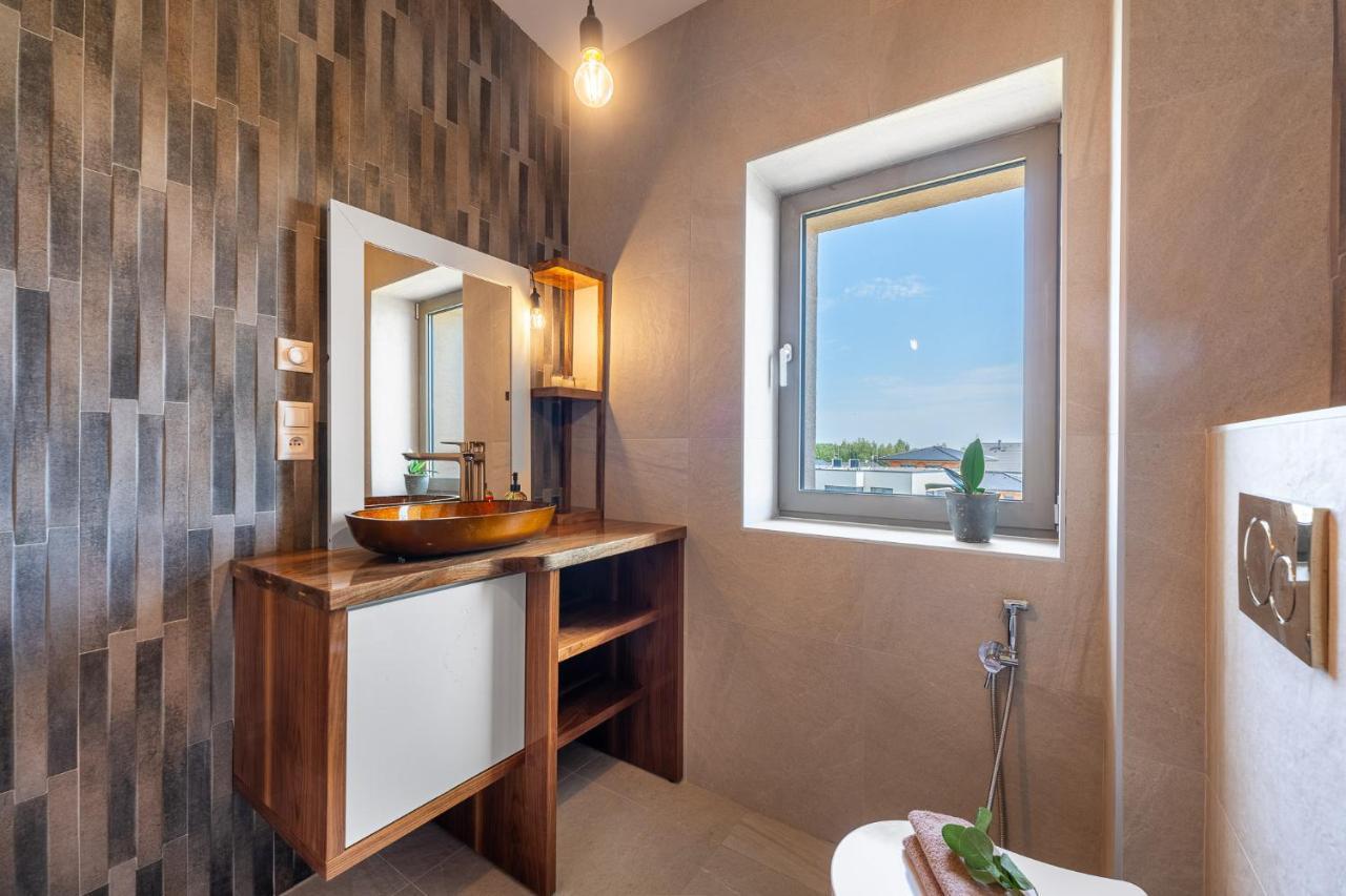 Apartment Laskara Garden By Prague Forest Nove Jirny