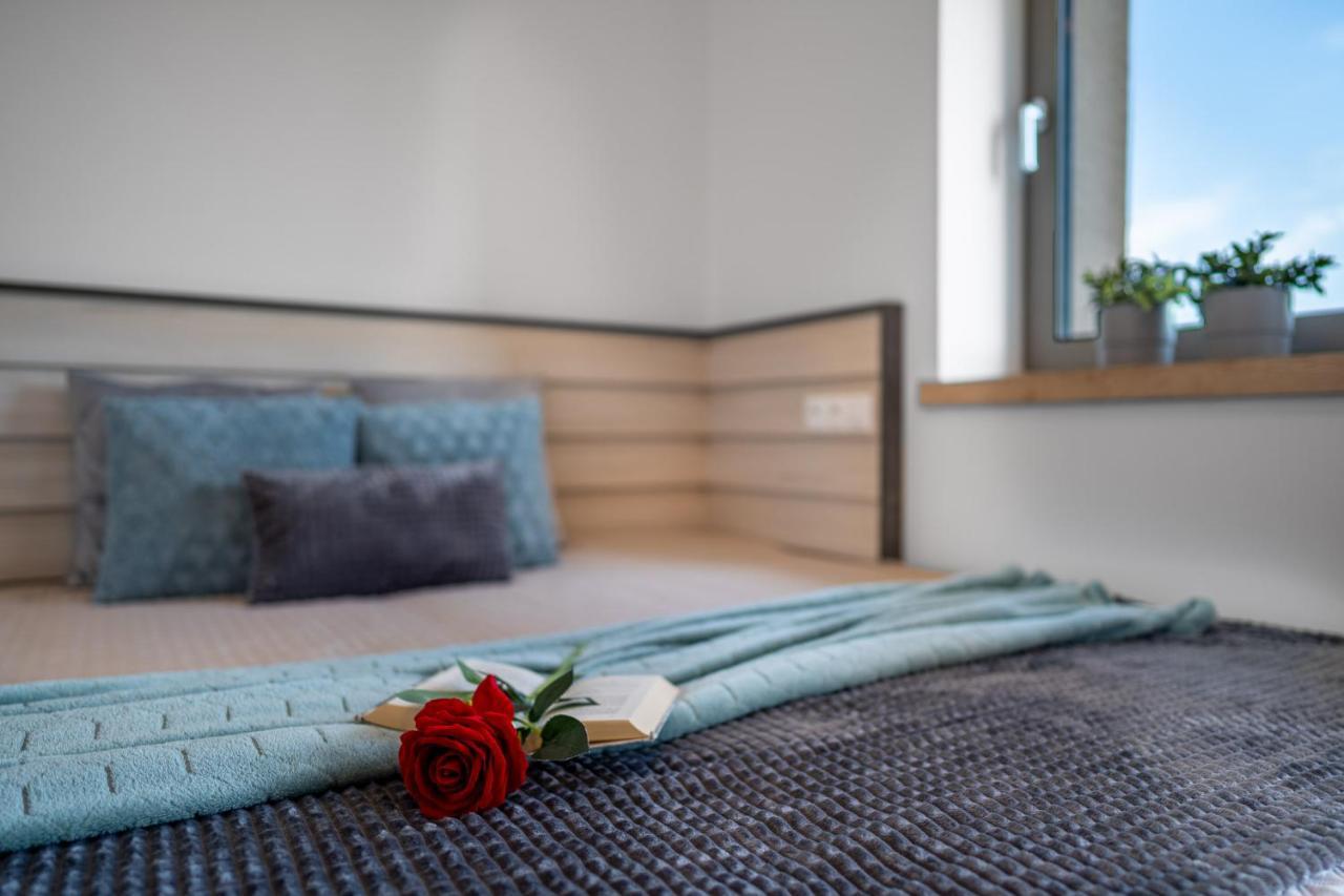 Laskara Garden By Prague Forest Apartment