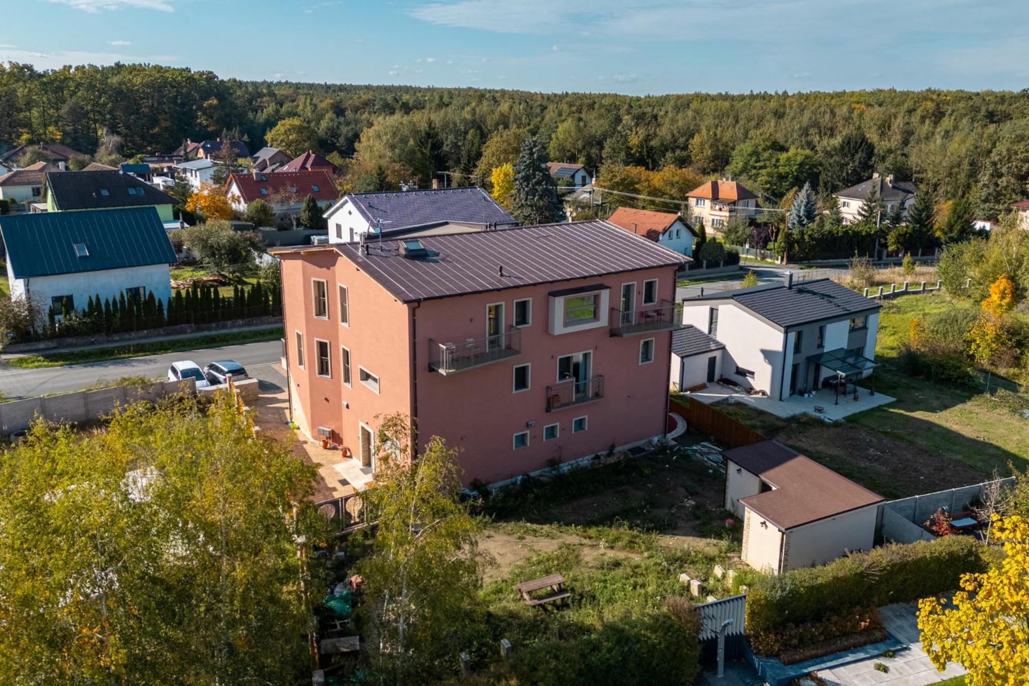 Apartment Laskara Garden By Prague Forest